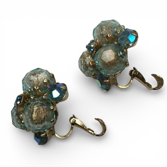 Vintage Signed VOGUE Cluster Earrings - Gold Tone, Blue & AB Rhinestones - Picture 10 of 11